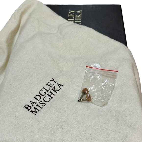 LIKE NEW in box Badgley Mischka Dana Peep Toe Pumps Sz 10 - Picture 12 of 13